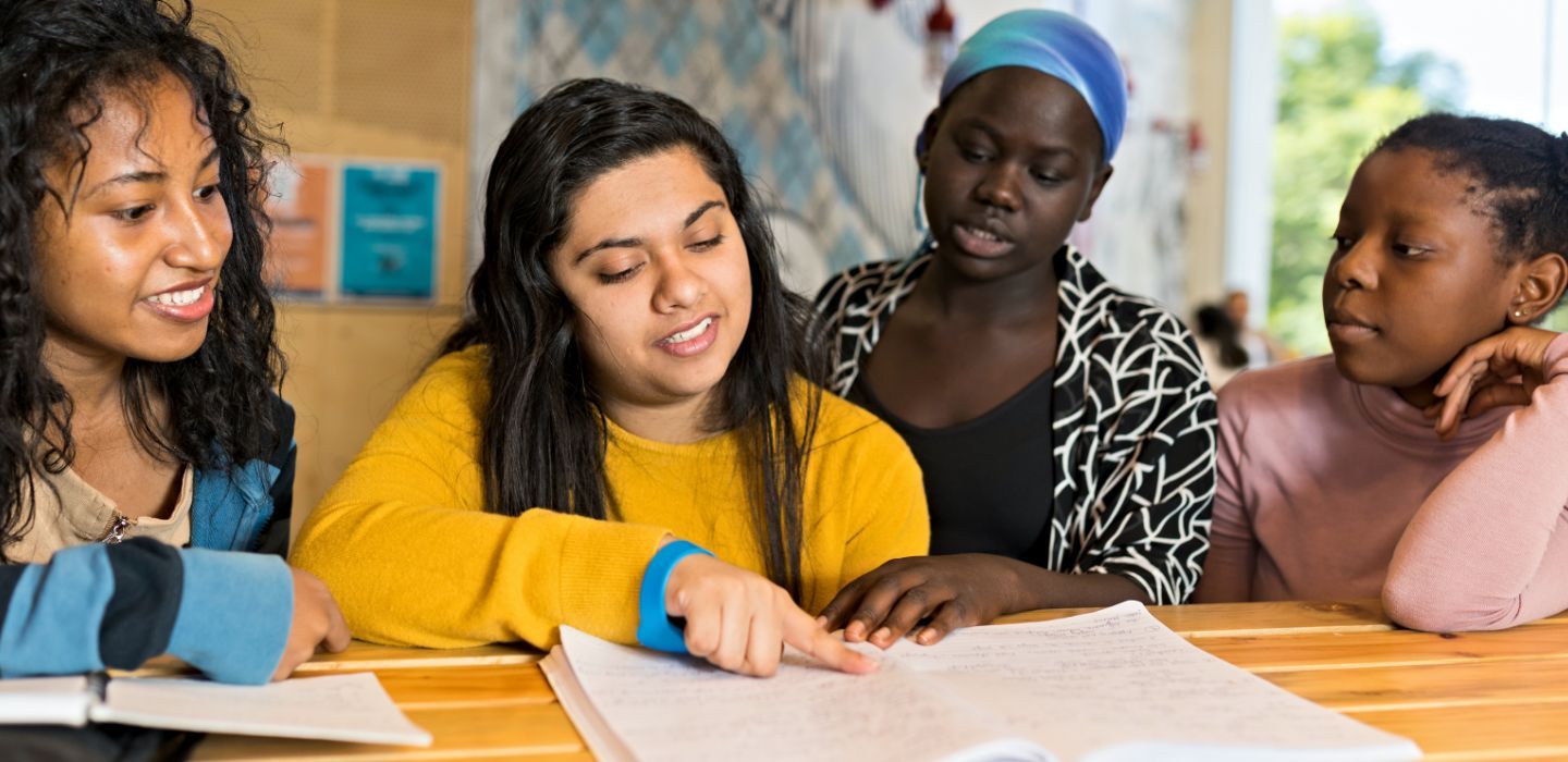 Campus group reading books